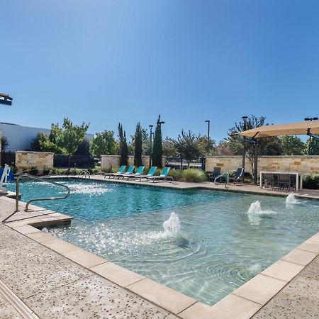 Home2 Suites By Hilton Dallas Addison Exteriör bild